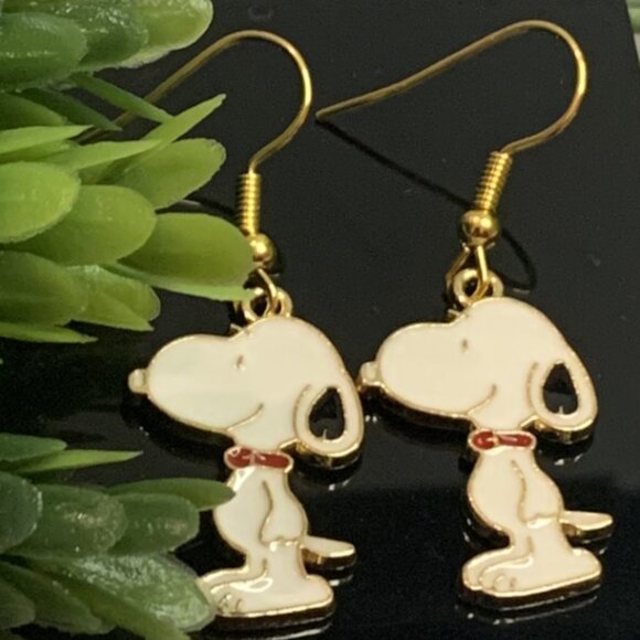 Snoopy Earring, Peanuts Earring, Snoopy Jewelry, Snoopy Charm, Gift Idea - Picture 1 of 5